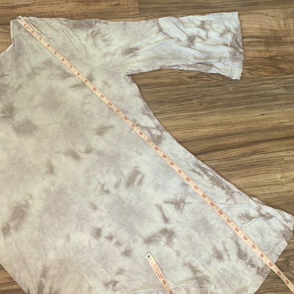 Embellished top - Picture 4 of 6